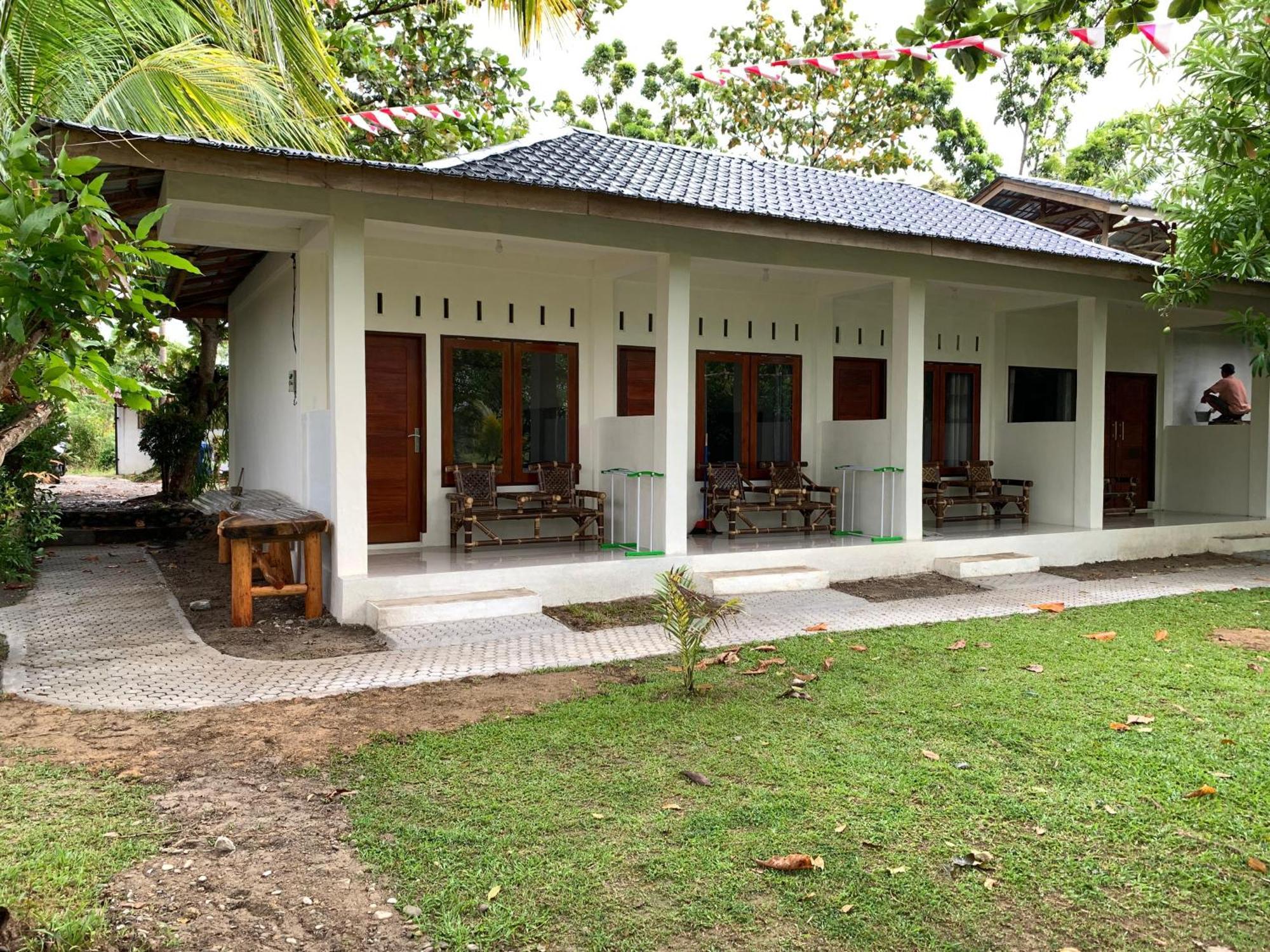 Gino'S Place - Guest House & Jungle Trekking Bukit Lawang Zewnętrze zdjęcie